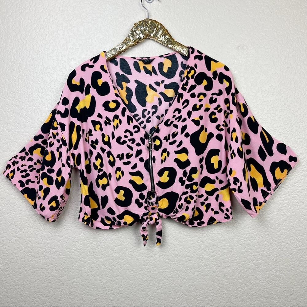 Topshop • Animal Print Zip-Up Tie Front V-Neck Crop Blouse